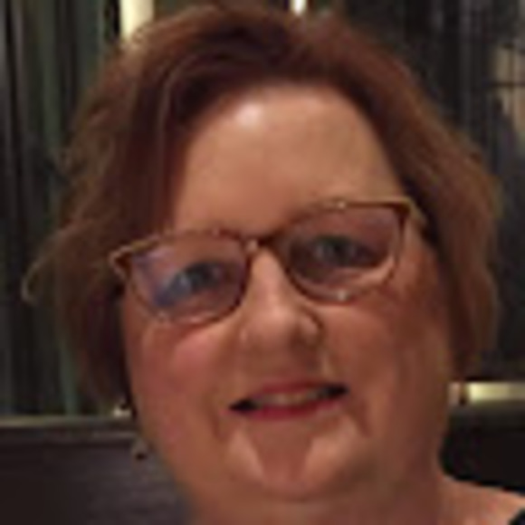 Meet your Posher, Janet - Picture 1 of 1